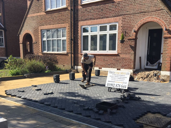 resin driveway Abridge