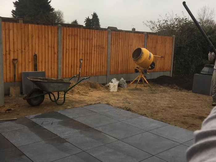 fencing contractors Brimsdown